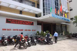 Gallery - PHÓ CỤC TRƯỞNG CỤC THUẾ BÌNH ĐỊNH ĐI ĐÁNH GOLF GIỮA DỊCH COVID-19 - image 7