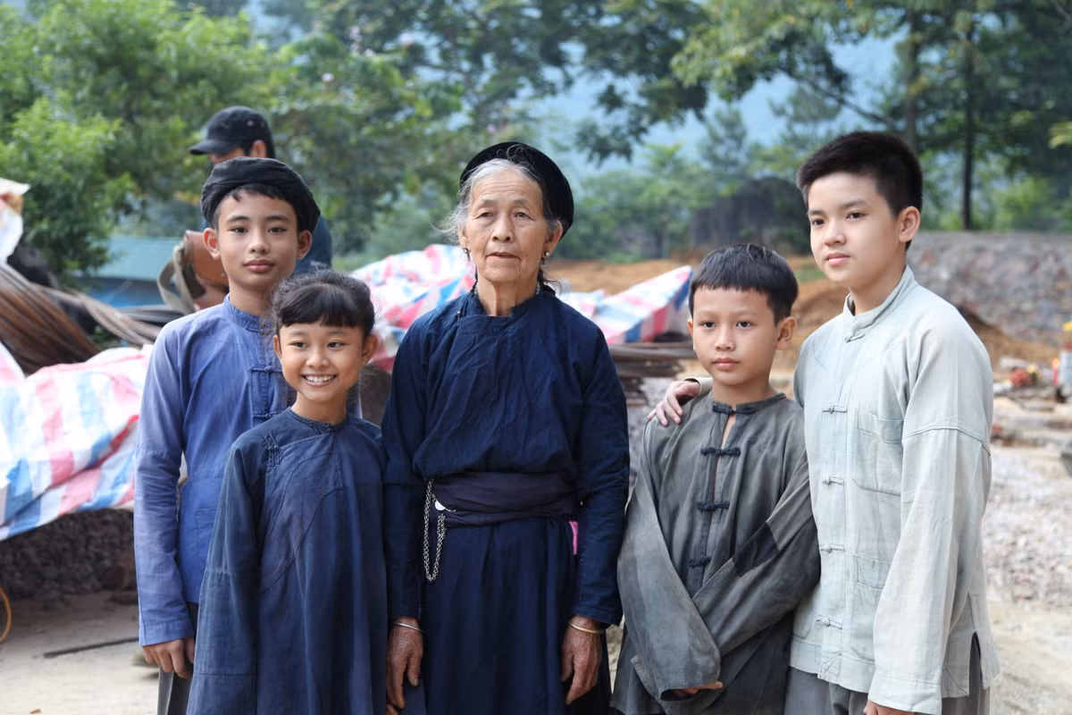 Dàn diễn viên phim ""Anh hùng làng Nà Mạ - Kim Đồng". Ảnh: Minhphimmpm.