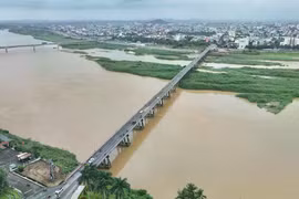 Cận cảnh cầu Trà Khúc 1 hơn 60 năm tuổi sẽ nhường chỗ cho cầu mới ngàn tỷ