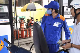 Xả mạnh quỹ bình ổn, Bộ Công Thương nói rõ lý do giá xăng dầu vẫn tăng