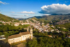 Vẻ đẹp xuyên thời gian của thị trấn hình thành từ cơn sốt vàng ở Brazil 