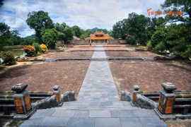 Giải mã lăng mộ chuẩn phong thủy của các vua nhà Nguyễn 