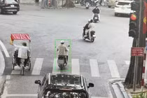 Camera AI phát hiện 22 trường hợp vượt đèn đỏ tại một nút giao ở Hà Nội ngày mùng 4 Tết