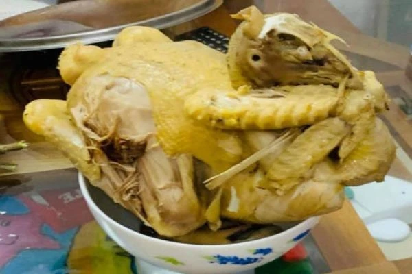 Những pha mổ gà "đi vào lòng người" của hội chị em dịp Tết