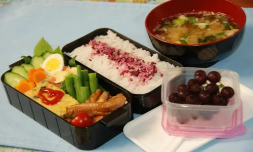 Những điều tuyệt đối cần nhớ khi mang cơm đi làm