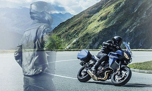 Yamaha Tracer 700 GT mới giá 237 triệu đồng, “đấu” Triumph Tiger