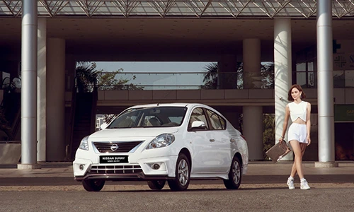 Nissan Sunny XV "đại hạ giá" còn 468 triệu tại Việt Nam