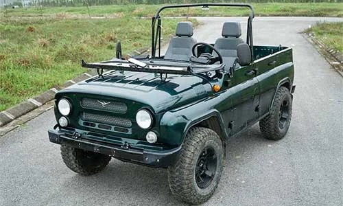 Xe Nga UAZ Hunter mui trần giá 565 triệu tại Hà Nội