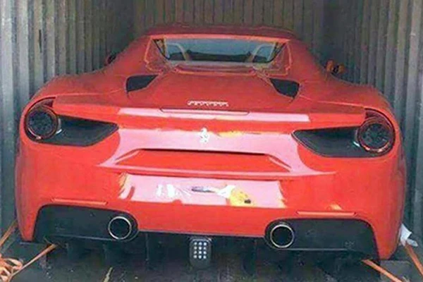 Hải quan Hải Phòng đấu giá siêu xe Ferrari bị bỏ rơi