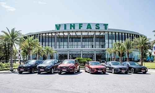 Hơn 67.000 xe máy điện và ôtô Vinfast đến tay khách Việt