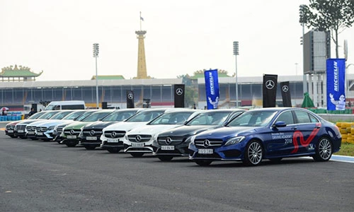 Triệu hồi gần 7.000 xe sang Mercedes tại Việt Nam