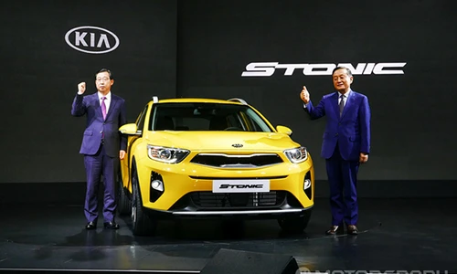 Kia Stonic phiên bản nội địa Hàn "chốt giá" 380 triệu