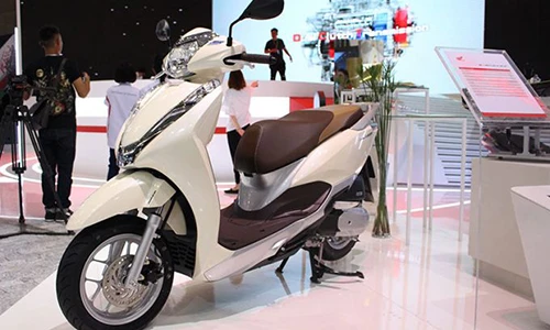 Honda Lead 2018 "đội giá" gần 3 triệu đồng tại Hà Nội 
