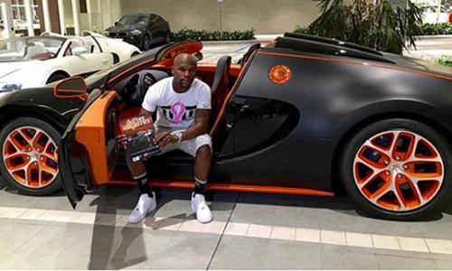 Floyd Mayweather bán siêu xe Bugatti Veyron lỗ 26 tỷ