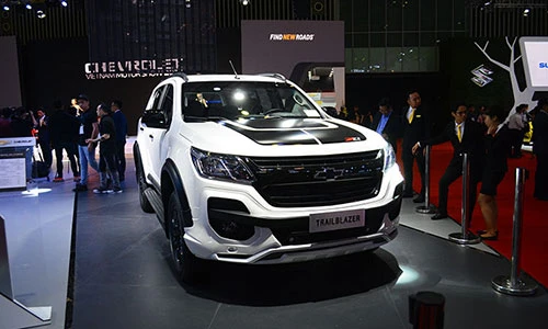 Cận cảnh SUV giá rẻ Chevrolet Trailblazer 2017 tại Việt Nam