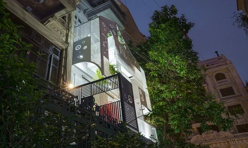 Showroom đồng hồ Hà Nội phá cách với họa tiết siêu độc