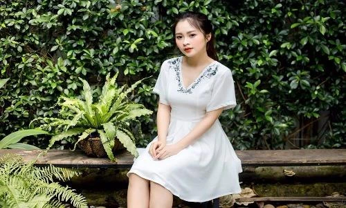 Nữ sinh Sư phạm Kỹ thuật xứng danh "bông hồng giữa sa mạc"