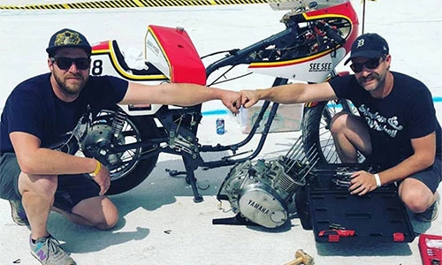 "Xế nổ" Yamaha XS850 hàng độc, lăn bánh nhờ rượu Vodka