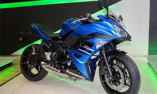 Cận cảnh Kawasaki Ninja 650 mới giá 218 triệu tại VN