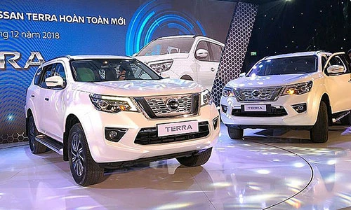 Dàn xe Nissan đồng loạt giảm giá 30 triệu tại VN