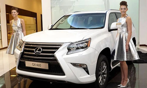 SUV hạng sang Lexus GX460 tại Việt Nam lỗi túi khí 