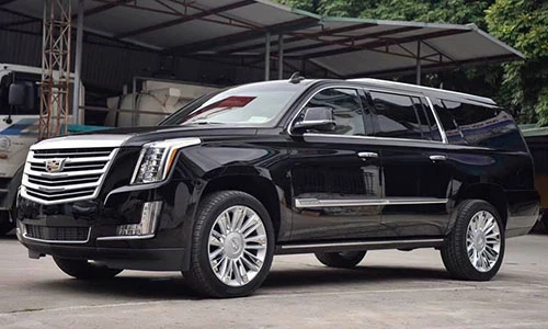 Cận cảnh Cadillac Escalade ESV giá hơn 11 tỷ ở Hà Nội 