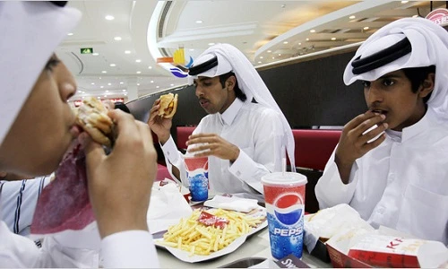 Choáng váng với cuộc sống giàu sang của người dân Qatar