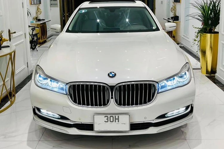 Chạy 5 năm, xe sang BMW 730Li ở Hà Nội "bay" gần 2 tỷ đồng