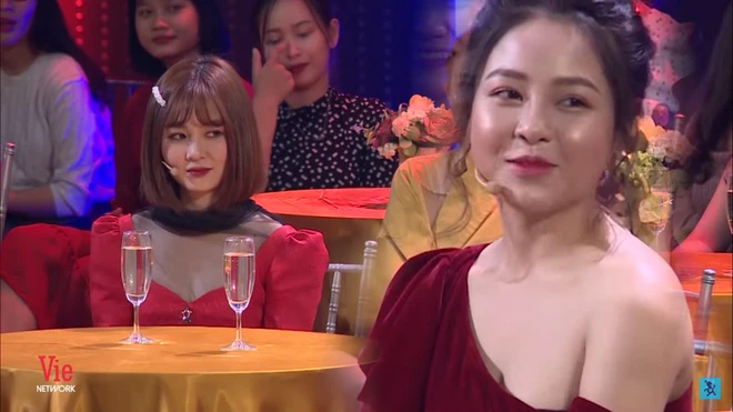 Nhan sắc cô gái "số đen" bị vạ lây khi ngồi cạnh hot girl Trâm Anh