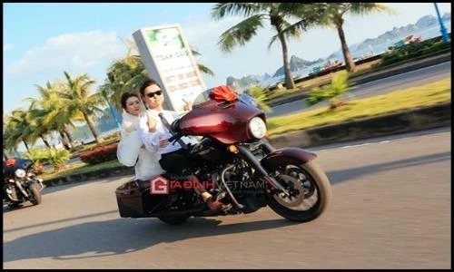 “Phát sốt” với lễ rước dâu toàn “quái thú” ở Hạ Long 