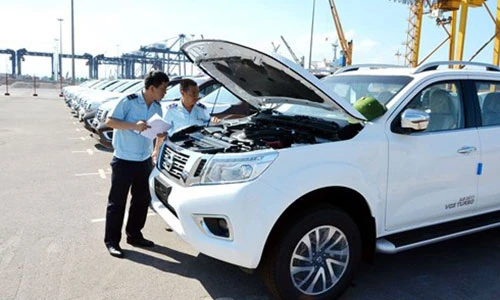 Thị trường ôtô Việt Nam nhập khẩu hơn 400 xe/ngày