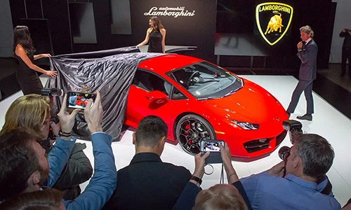 Lamborghini Huracan LP580-2 chính thức ra mắt