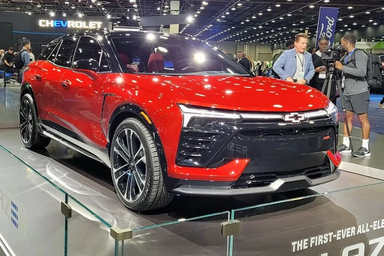 Cận cảnh Chevrolet Blazer EV từ 47.595 USD, "đối thủ" VinFast VF8