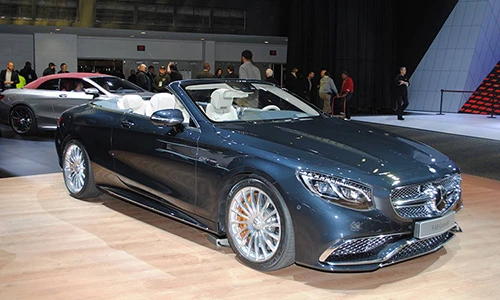 Soi xế sang mui trần Mercedes S65 AMG Cabriolet 2016