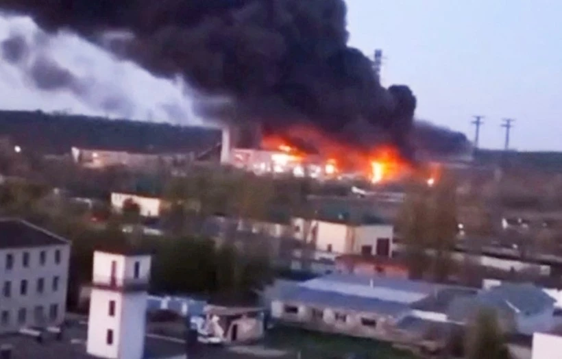 Nga tập kích 6 nhà máy điện, Ukraine chìm trong bóng tối