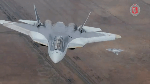 Ban đầu chỉ có 10 chiếc Su-57 được đưa vào sử dụng vào đầu năm 2022, sản lượng Su-57 được cho là đã tăng gấp đôi vào năm 2023, nghĩa là Không quân Nga có thêm 12 chiếc Su-57 được giao trong năm nay; nâng quy mô phi đội Su-57 lên 22 chiếc.