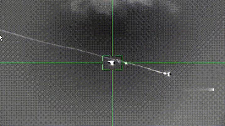 Khi chiếc F-15 đến gần, thì radar điều khiển hỏa lực bất ngờ được bật lên; để đạt được yếu tố bất ngờ này, lúc này kíp trắc thủ tên lửa đã vào chế độ “bật cao thế”, lúc này tia bức xạ của radar vừa phủ lên mục tiêu và thực hiện phóng ngay tên lửa, khiến phi công F-15 bất ngờ.