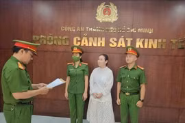 Bắt bà Nguyễn Ngọc Tiền, Giám đốc Công ty Đảo Vàng vì lừa đảo
