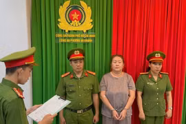 TPHCM: Bắt tạm giam chủ bãi đất trống xả thải trái phép gần 2.900 tấn