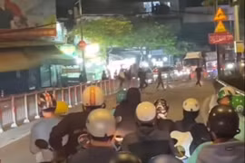 Xác minh clip hai nhóm người xô xát trên đường Dương Bá Trạc