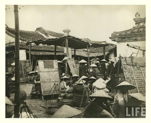 Thổn thức loạt ảnh hiếm về phố cổ Hội An thập niên 1940