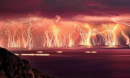 Những hiện tượng thiên nhiên bí ẩn gây tò mò nhất