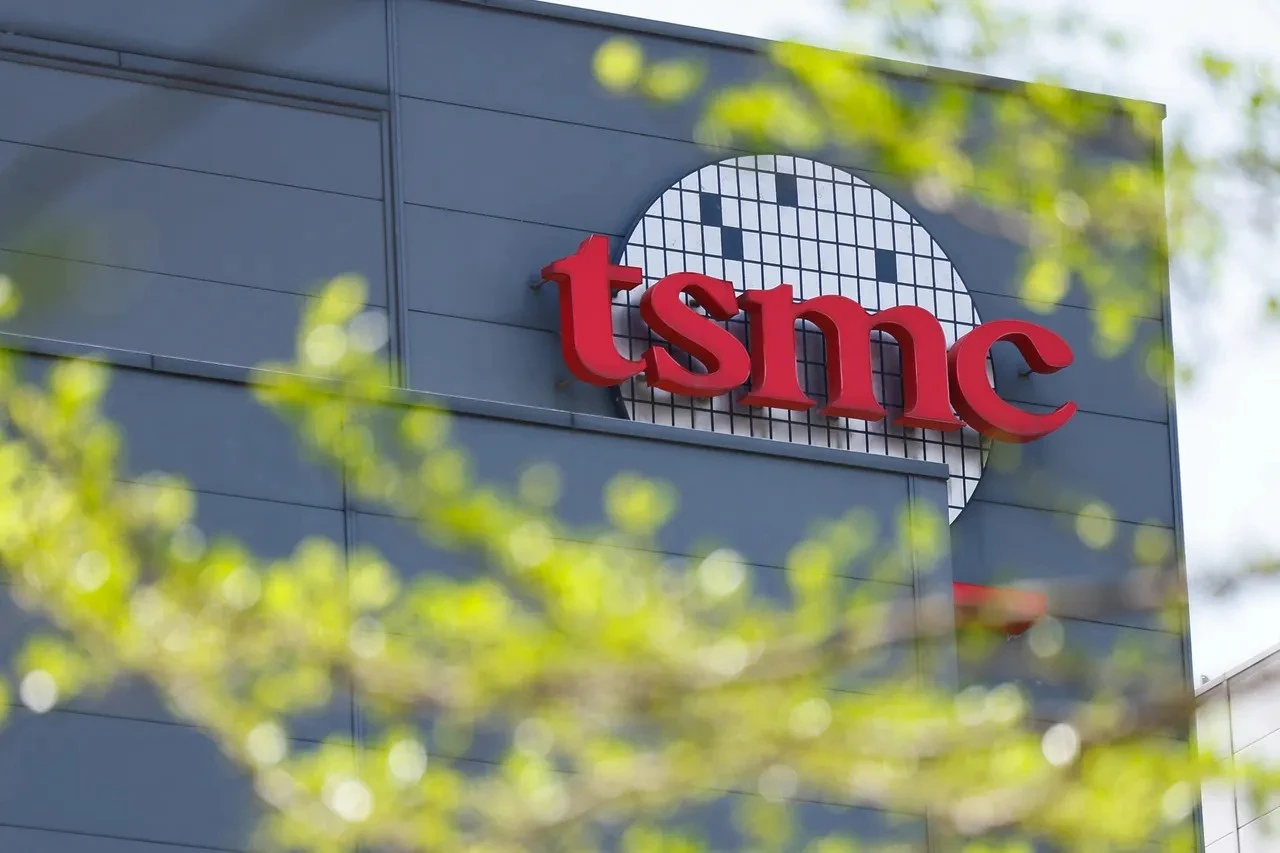 Lộ tài liệu chip TSMC tại nhà cựu lãnh đạo vừa sang Intel