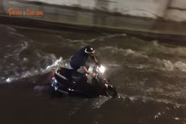 Hầm chui 75 tỷ cửa ngõ TP HCM cứ mưa là... "có chuyện"