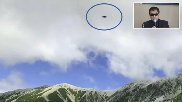 Tuyên bố sốc: Gần 500 lần UFO xuất hiện trên bầu trời Nhật Bản? 