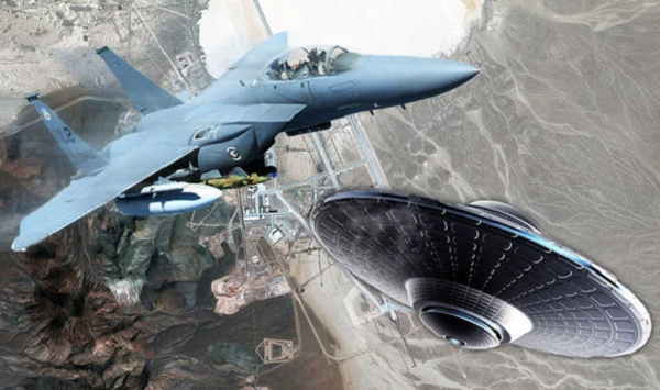 Tuyên bố sốc: Hải quân Mỹ nhiều lần đụng độ UFO, có cả bằng chứng?