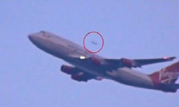 Tiết lộ nóng: UFO từng xuất hiện 60 lần trong vòng 1 tháng?