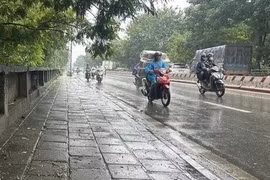 Ngày 4/4, miền Bắc mưa dông, miền Nam nắng