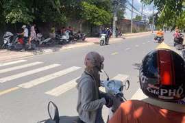Nam sinh bị tấn công bằng xẻng, tử vong trên đường cấp cứu