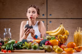 Vì sao khi căng thẳng, chúng ta hay thèm đồ ăn ngon?